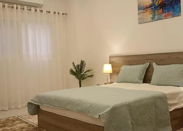 Stylish 2br On Corniche Apartment Hurghada