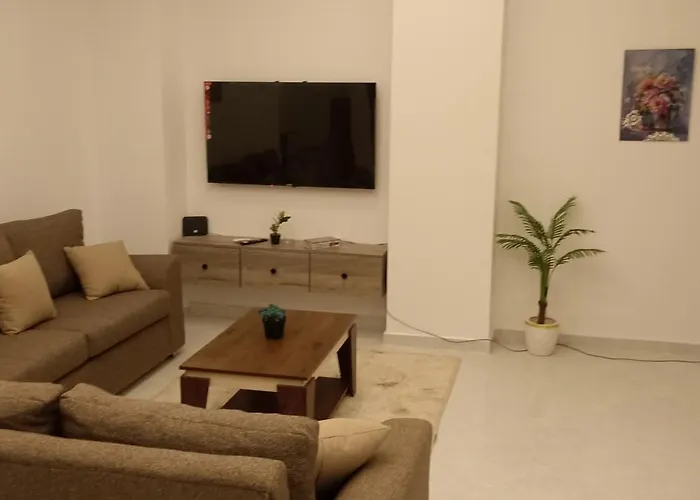 Stylish 2br On Corniche Apartment