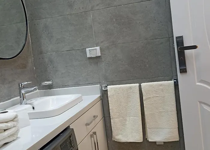 Apartment Stylish 2br On Corniche Hurghada